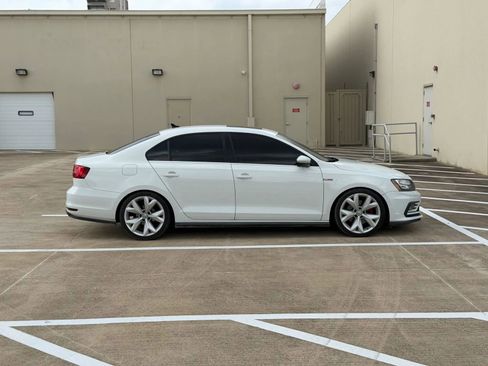 Used 2016 Volkswagen Jetta GLI SEL FWD image 10