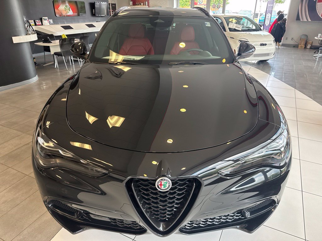 New 2026 Alfa Romeo Stelvio Sprint AWD/4WD image 7