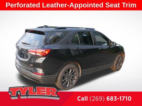 Used 2023 Chevrolet Equinox RS w/ RS Leather Package AWD/4WD image 8