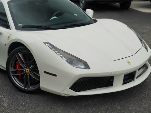 Used 2017 Ferrari 488 GTB RWD image 38