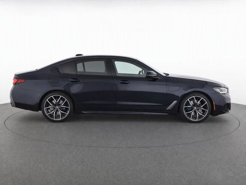 Used 2021 BMW M550i xDrive w/ Dynamic Handling Package AWD/4WD image 4