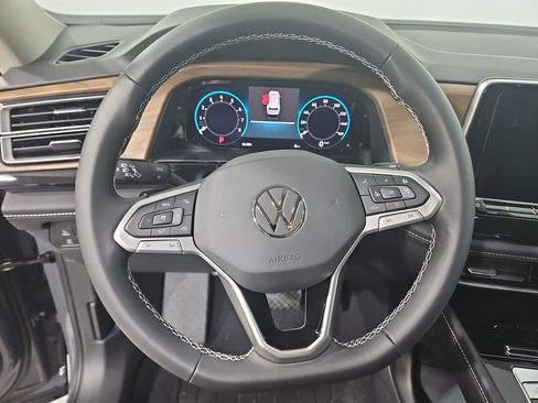 New 2026 Volkswagen Atlas SE image 14