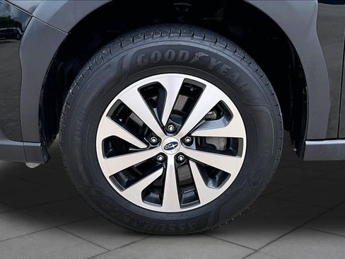 Used 2023 Subaru Outback AWD/4WD image 7