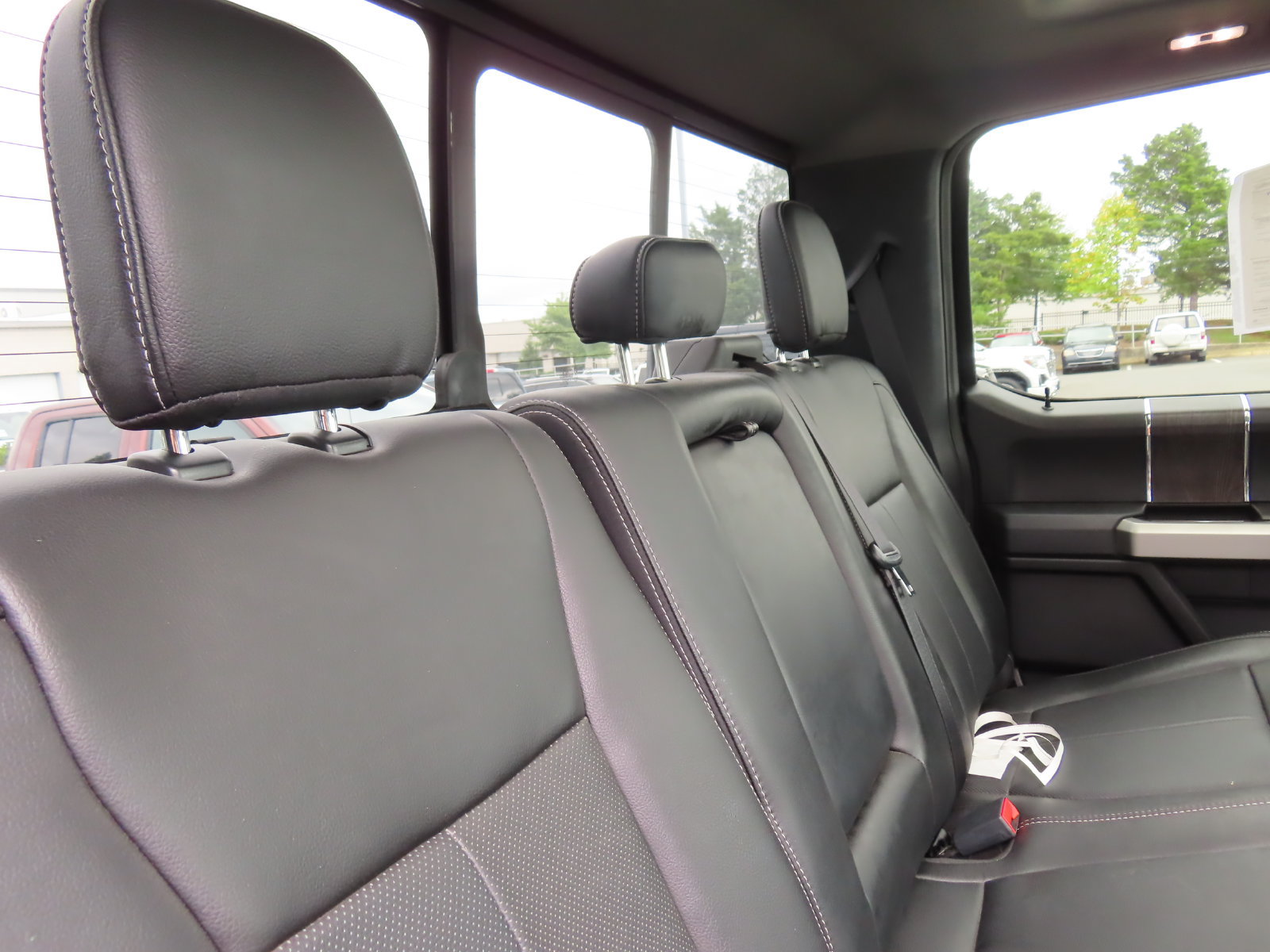 Used 2020 Ford F250 Lariat w/ Lariat Ultimate Package AWD/4WD image 35