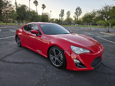 Used 2016 Scion FR-S RWD image 11