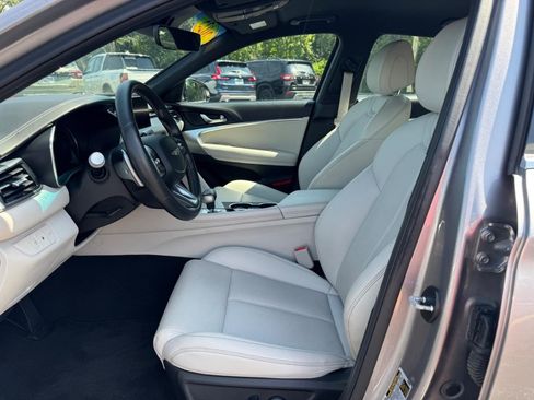 Used 2025 Genesis G70 2.5T AWD/4WD image 19