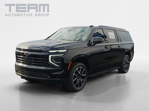 New 2026 Chevrolet Suburban RST w/ RST Capability Package AWD/4WD image 3