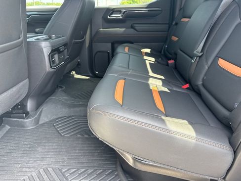 Used 2024 GMC Sierra 1500 AT4 w/ Technology Package AWD/4WD image 22