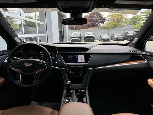 Certified 2023 Cadillac XT5 Premium Luxury AWD/4WD image 35