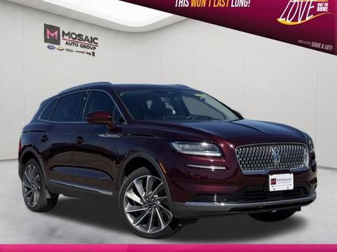 Used 2023 Lincoln Nautilus Reserve w/ Equipment Group 201A AWD/4WD image 1
