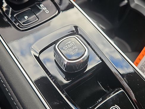 New 2026 Volvo XC90 B6 Ultra w/ Protection Package Premier image 15