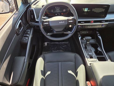 New 2026 Kia Sorento S FWD image 9
