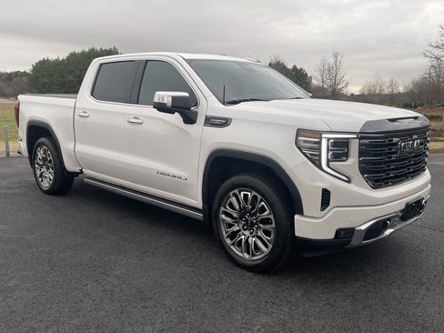Used 2024 GMC Sierra 1500 Denali Ultimate image 2