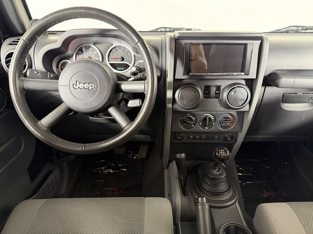 Used 2007 Jeep Wrangler Rubicon w/ Dual Top Group AWD/4WD image 23
