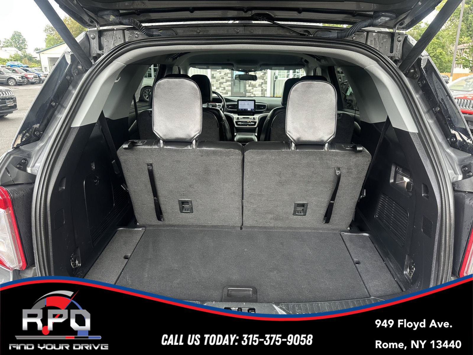 Used 2022 Ford Explorer XLT w/ Equipment Group 202A AWD/4WD image 27