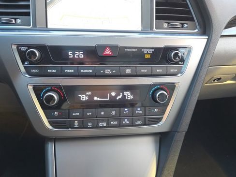 Used 2017 Hyundai Sonata Limited w/ Ultimate Package 02 image 18