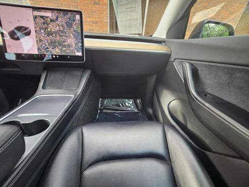 Used 2022 Tesla Model Y Long Range AWD/4WD image 52