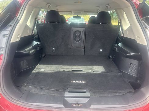Used 2016 Nissan Rogue S AWD/4WD image 14