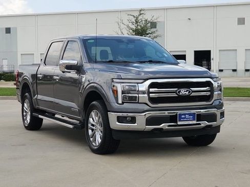 Used 2025 Ford F150 Lariat w/ Equipment Group 502A High AWD/4WD image 3