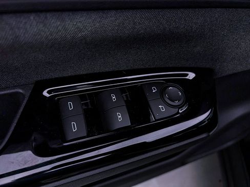 Used 2024 Honda Prologue EX image 16