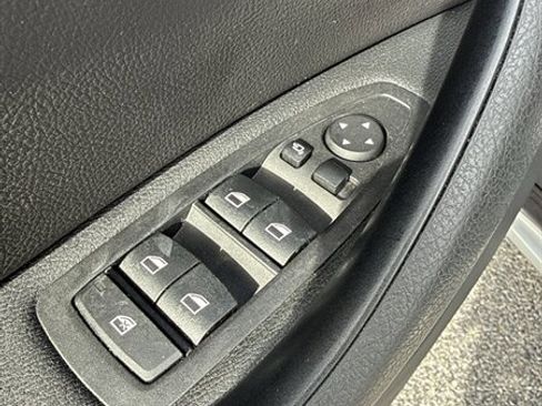 Used 2018 BMW X1 xDrive28i w/ Convenience Package image 16