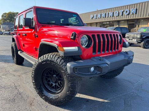 Used 2021 Jeep Wrangler Unlimited Sahara image 1