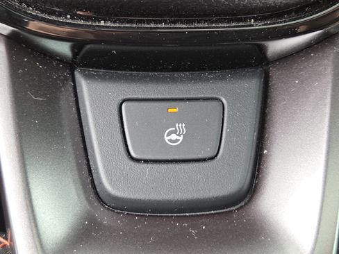 Used 2025 Honda Pilot TrailSport image 9