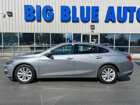 Used 2024 Chevrolet Malibu LT FWD image 2