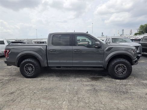 Certified 2020 Ford F150 Raptor w/ Equipment Group 802A Luxury AWD/4WD image 4