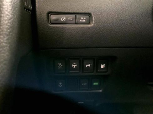 Used 2019 Nissan Rogue SL image 33