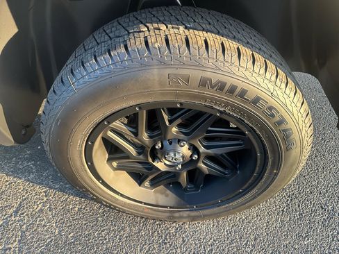 Used 2015 RAM 1500 Express AWD/4WD image 23