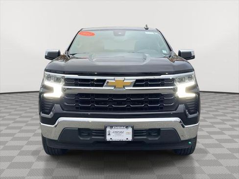 Used 2022 Chevrolet Silverado 1500 LT image 2