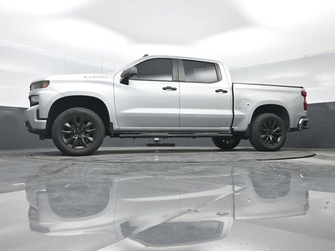 Used 2020 Chevrolet Silverado 1500 Custom w/ Custom Value Package image 27