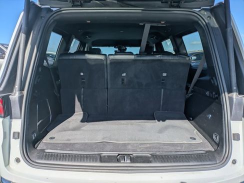 Used 2024 Jeep Wagoneer Series II image 11