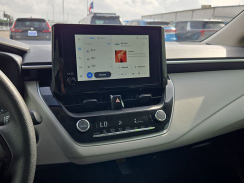 Used 2025 Toyota Corolla LE w/ LE Premium Package image 23