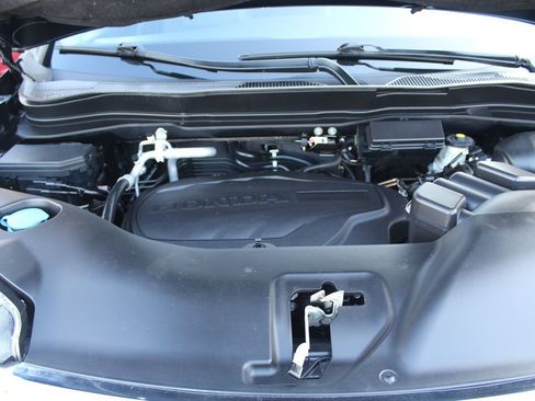 Used 2016 Honda Pilot Elite image 42