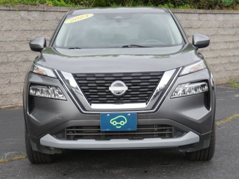 Used 2023 Nissan Rogue SV AWD/4WD image 2