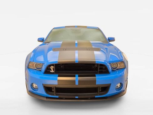 Used 2013 Ford Mustang Shelby GT500 RWD image 2