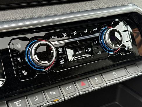 New 2026 GMC Sierra 2500 Denali w/ Denali Reserve Package image 23