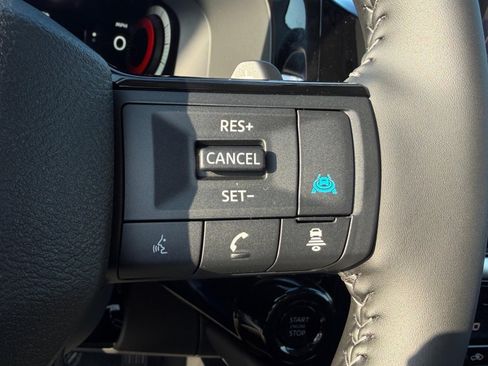 New 2026 Nissan Pathfinder SL image 20