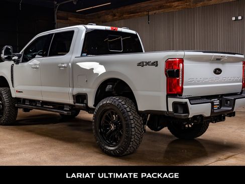 Used 2026 Ford F250 Lariat w/ Black Appearance Package image 7