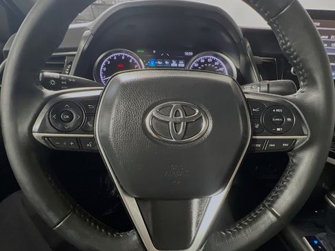 Used 2024 Toyota Camry XLE FWD image 18
