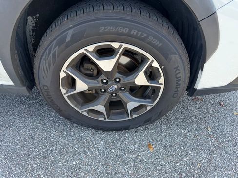 Used 2019 Subaru Crosstrek 2.0i w/ Eyesight System image 4