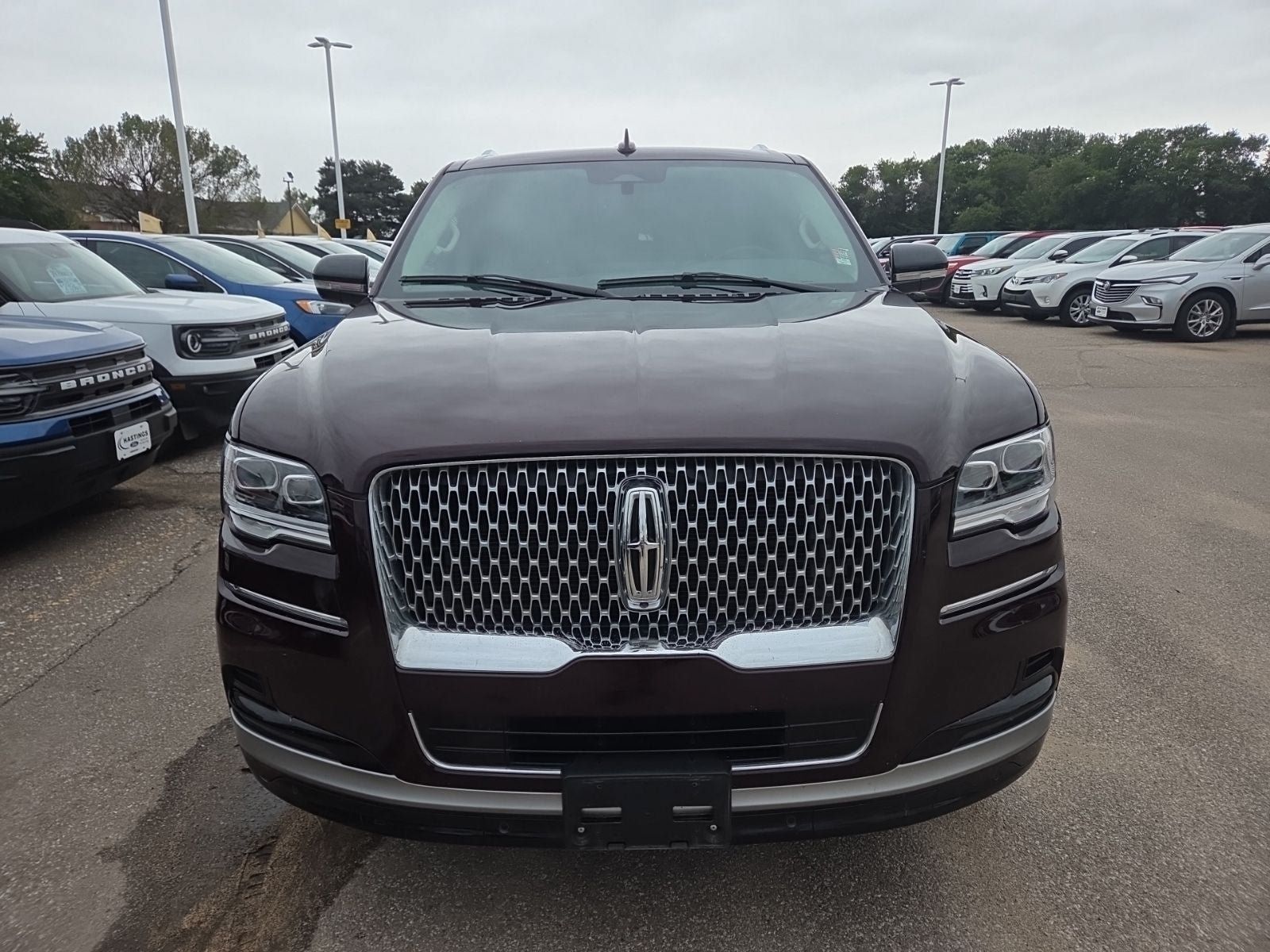 Used 2023 Lincoln Navigator 4WD image 9
