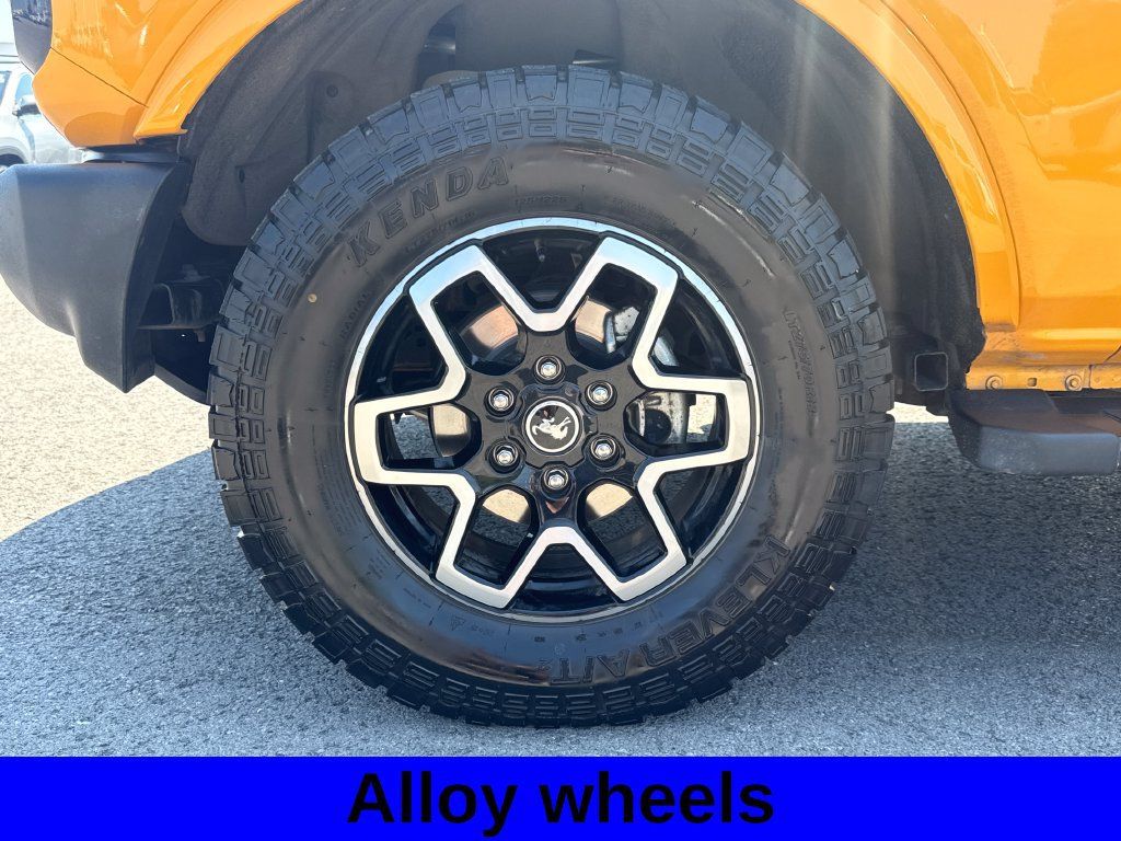 Used 2022 Ford Bronco Outer Banks AWD/4WD image 18