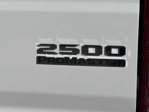 New 2026 RAM ProMaster 2500 w/ Quick Order Package 22G SLT image 24