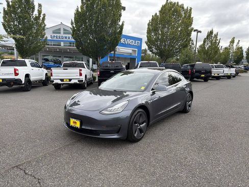 Used 2019 Tesla Model 3 Standard Range Plus RWD image 5