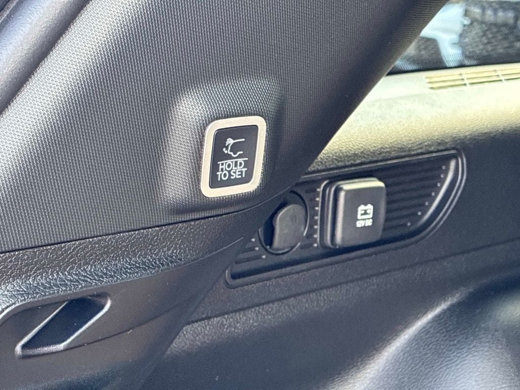 New 2026 Jeep Grand Cherokee Altitude AWD/4WD image 5