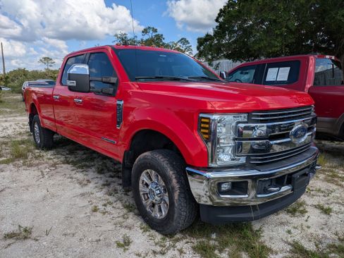 Used 2019 Ford F250 Lariat w/ Chrome Package AWD/4WD image 2