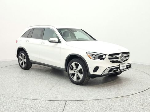 Certified 2022 Mercedes-Benz GLC 300 image 3